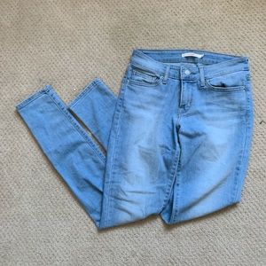 Levi’s skinny jeans